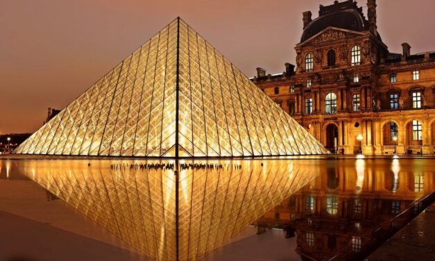 Museo Louvre (París)