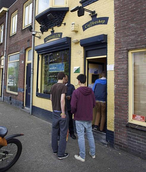 Adiós al turismo de los porros en Holanda