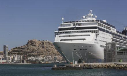 Costa Cruceros niega la presencia de trabajadores clandestinos en sus barcos