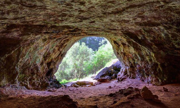 De cuevas por Menorca