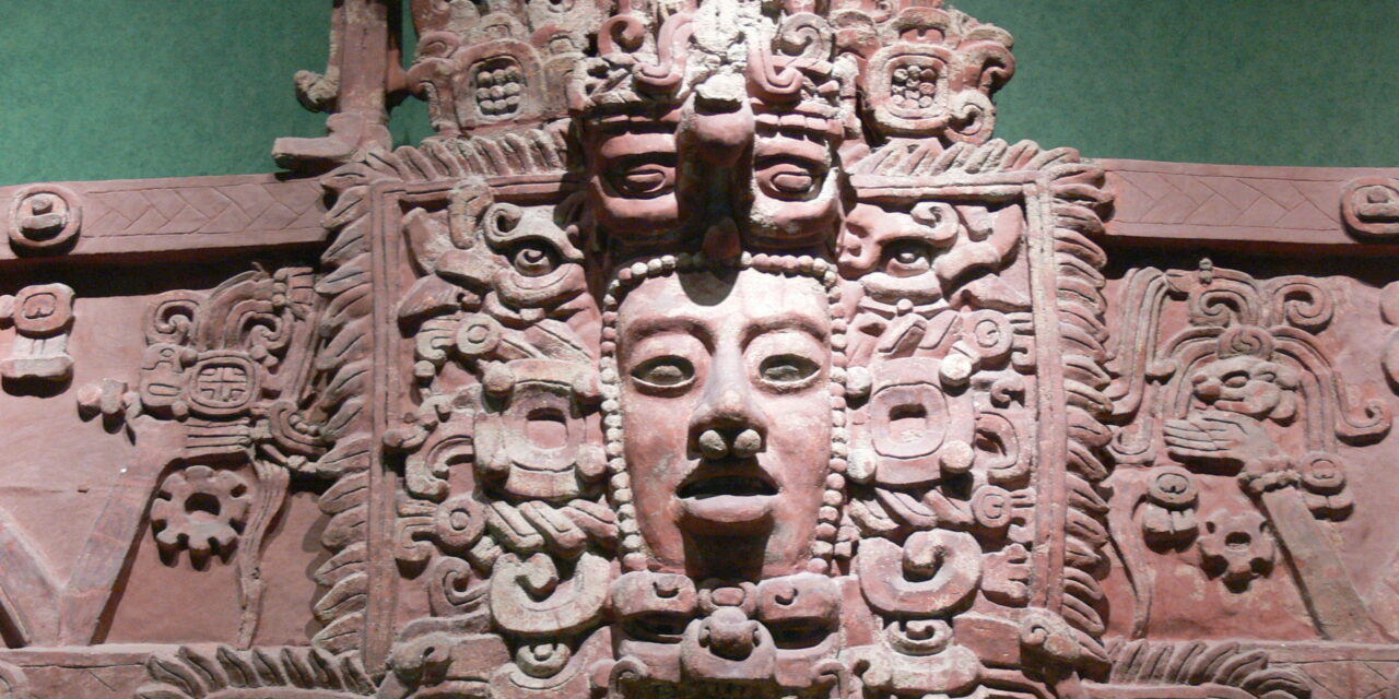 La Cuarta Era Maya