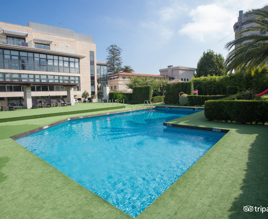 Un hotel con piscina en Vigo con un precio inmejorable