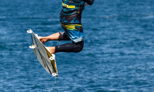 Kitesurf Mallorca: ¿Qué necesitas para empezar con las clases?