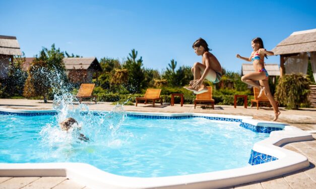 ¿Dónde reservar casas rurales con piscina?